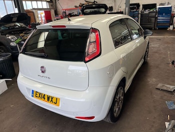 Used Fiat Punto 2014 for sale - 79142682: Photo
