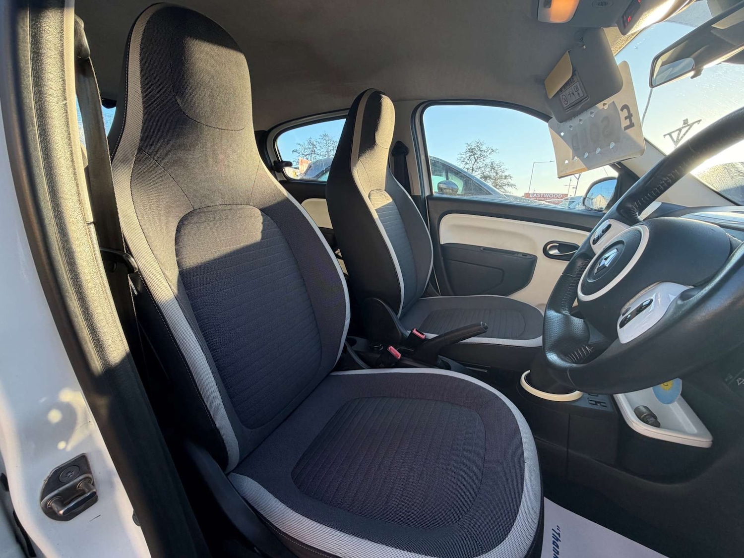 Used Renault Twingo 2015 for sale - 77072190: Photo 11