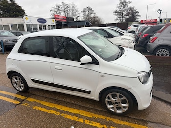 Used Renault Twingo 2015 for sale - 77072190: Photo