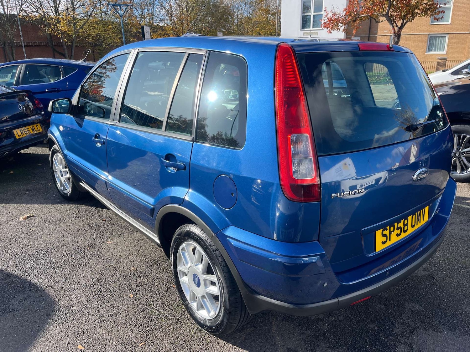 Used Ford Fusion 2008 for sale - 76427159: Photo 2