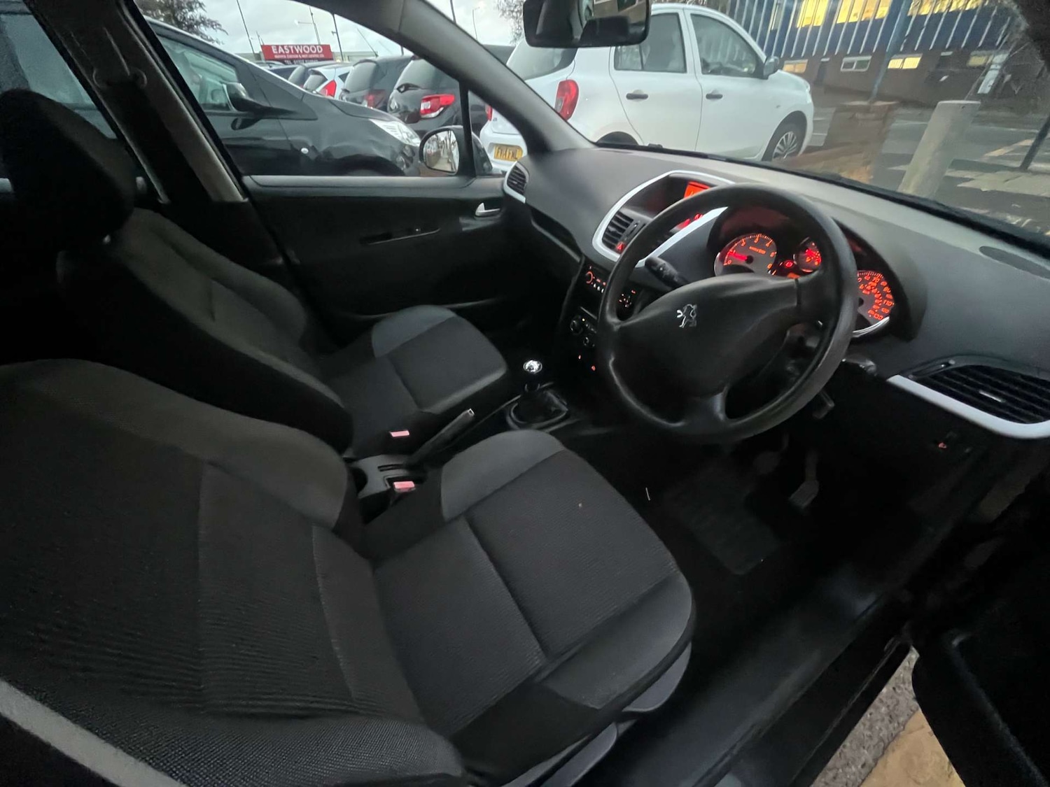 Used Peugeot 207 2009 for sale - 77172438: Photo 6