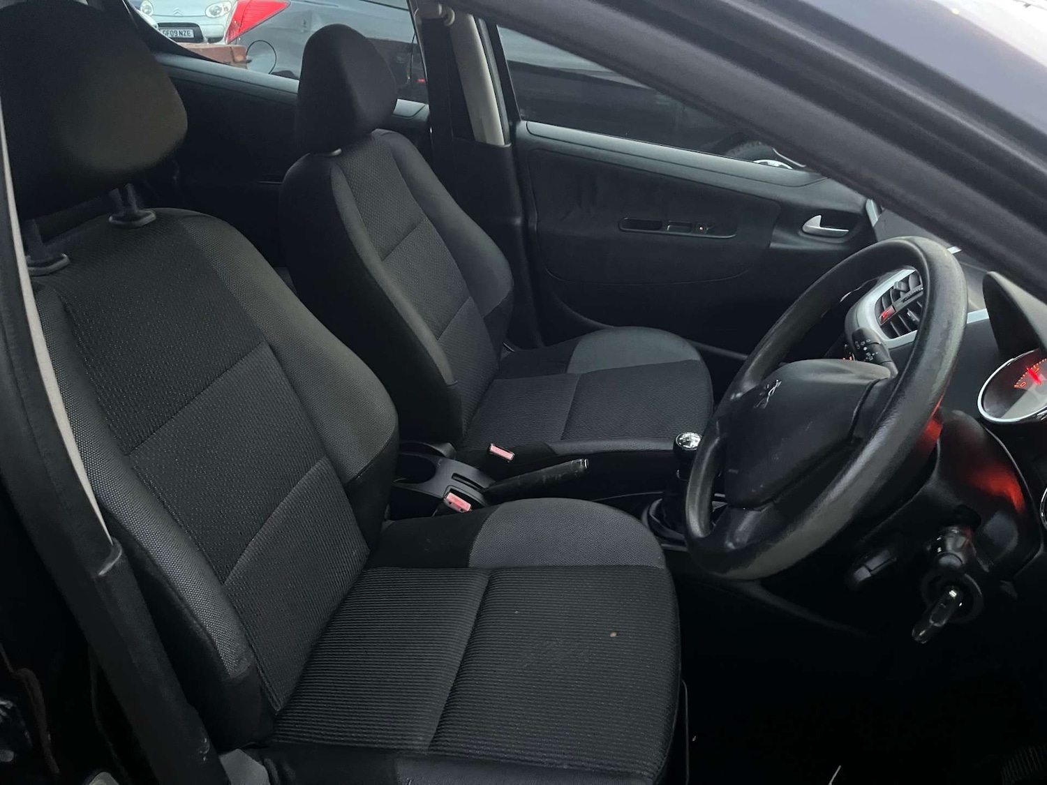 Used Peugeot 207 2009 for sale - 77172438: Photo 7