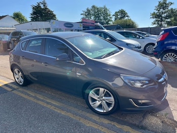 Vauxhall - Astra