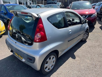 Used Peugeot 107 2008 for sale - 79392156: Photo