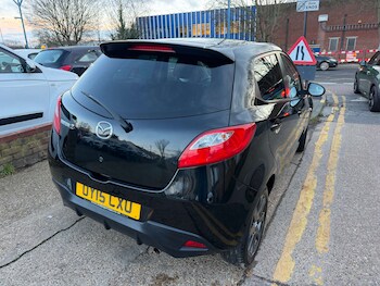 Used Mazda Mazda2 2015 for sale - 77245596: Photo