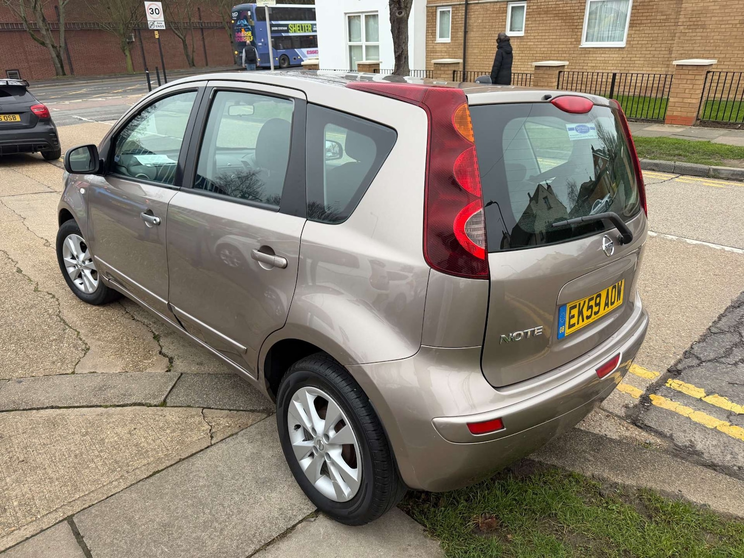 Used Nissan Note 2009 for sale - 77245597: Photo 4