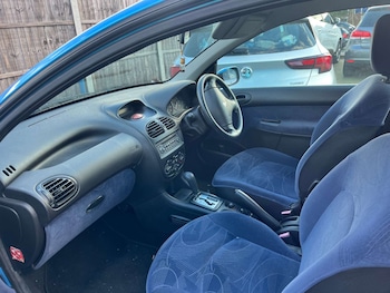 Used Peugeot 206 2002 for sale - 77547668: Photo