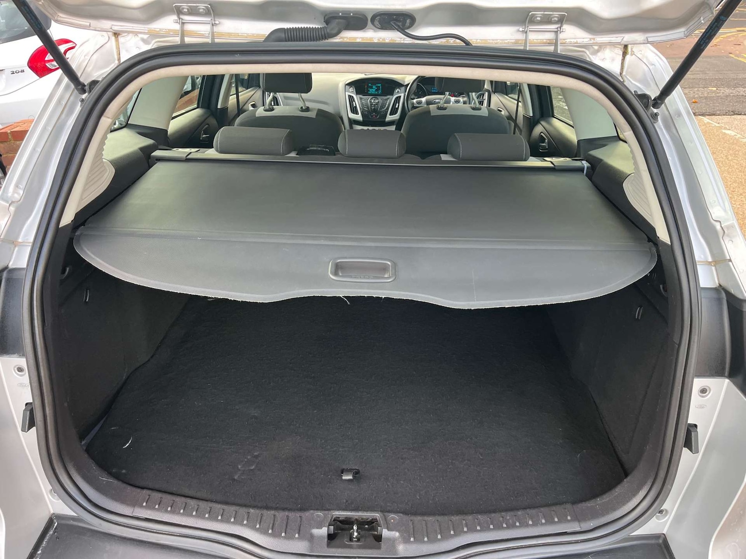 Used Ford Focus 2013 for sale - 76602122: Photo 18