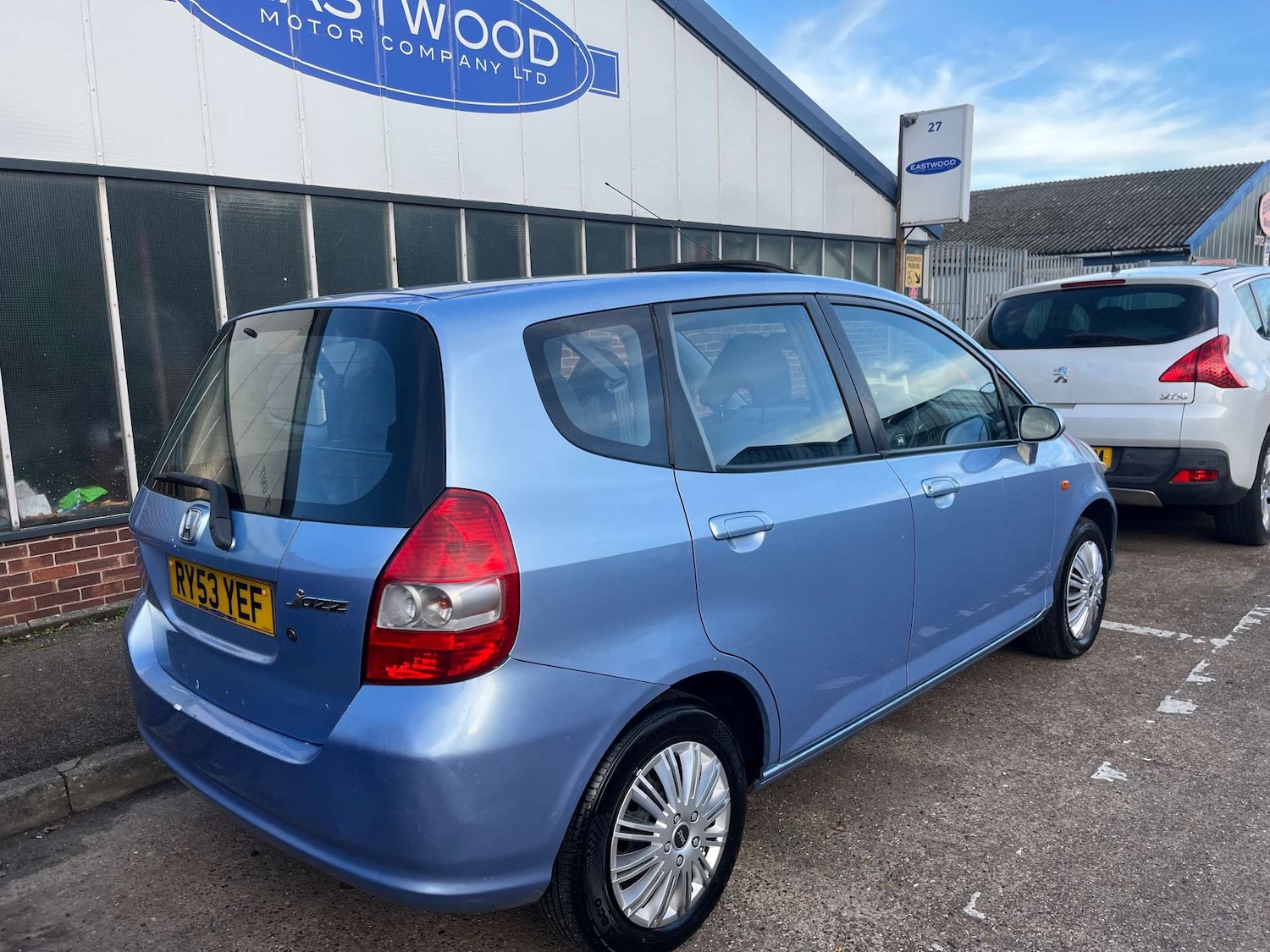 Used Honda Jazz 2003 for sale - 77312211: Photo 2