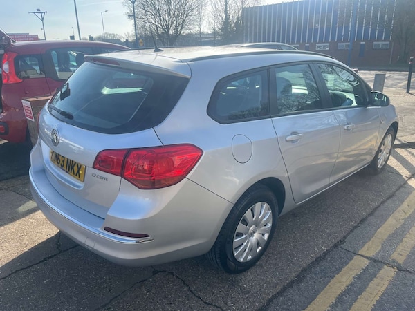 Used Vauxhall Astra 2013 for sale - 76278061: Photo 5