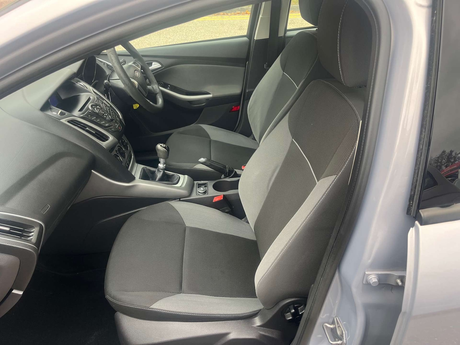 Used Ford Focus 2011 for sale - 76602147: Photo 12