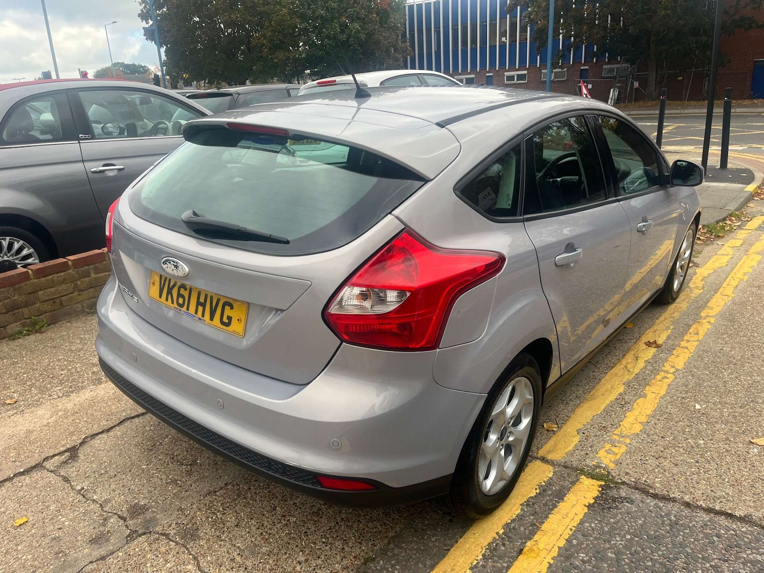 Used Ford Focus 2011 for sale - 76602147: Photo 2