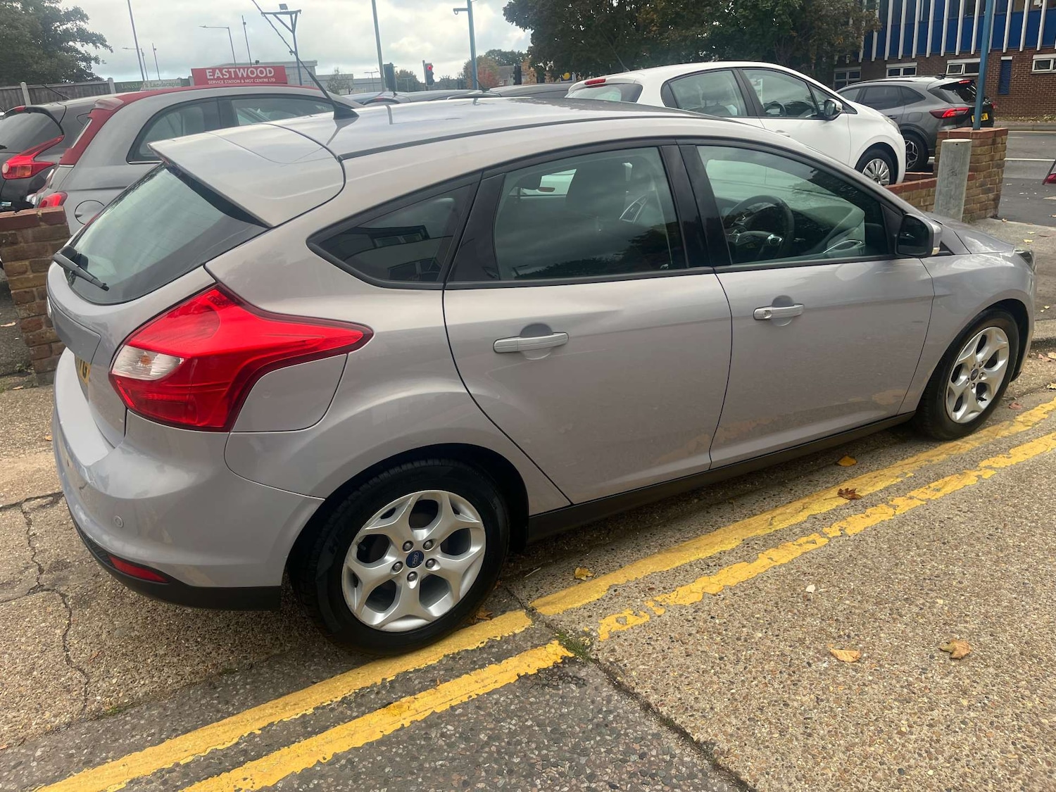 Used Ford Focus 2011 for sale - 76602147: Photo 6