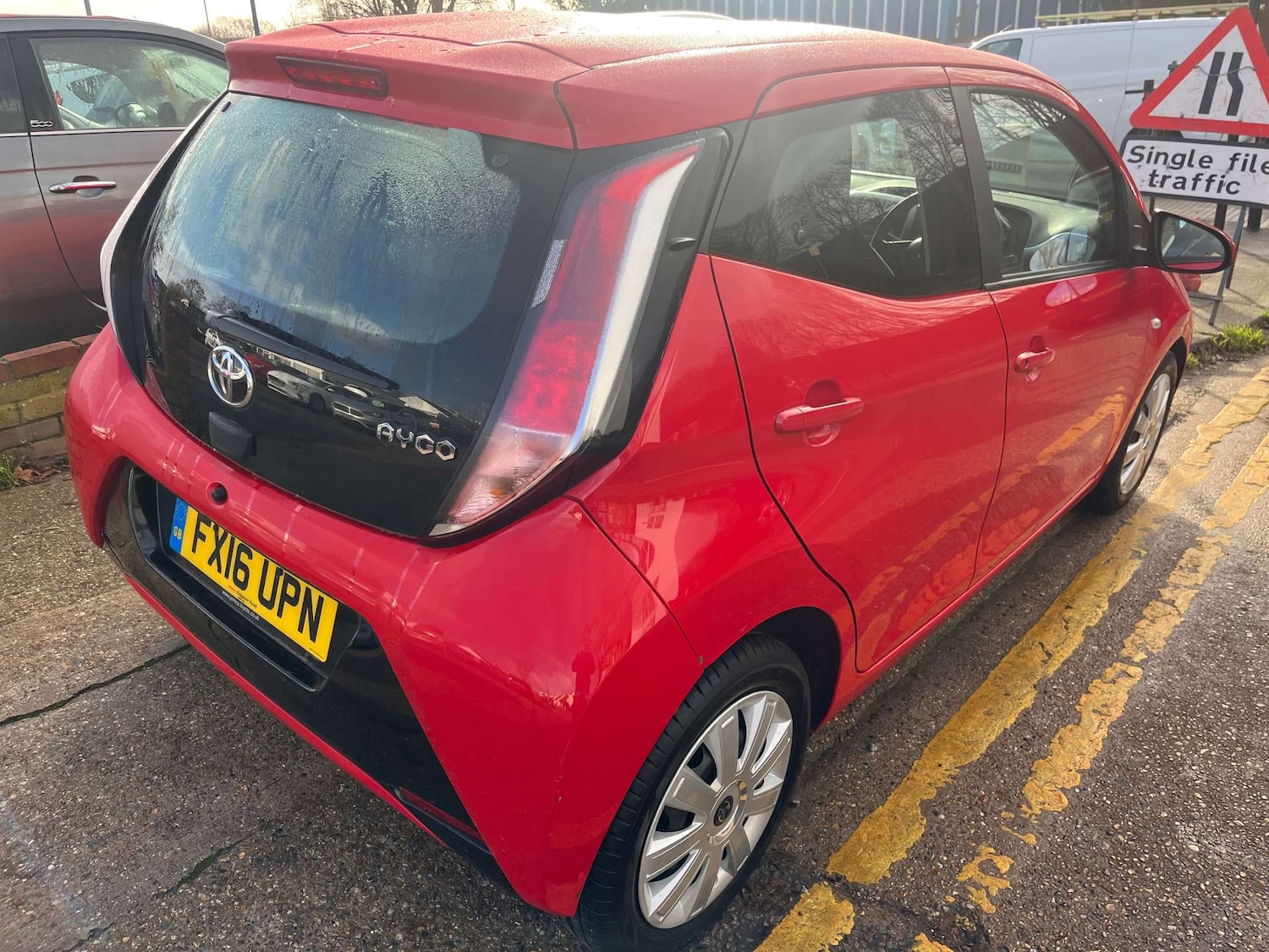 Used Toyota AYGO 2016 for sale - 76830889: Photo 7