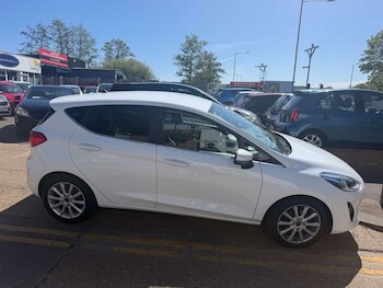 Used Ford Fiesta 2018 for sale - 78382947: Photo