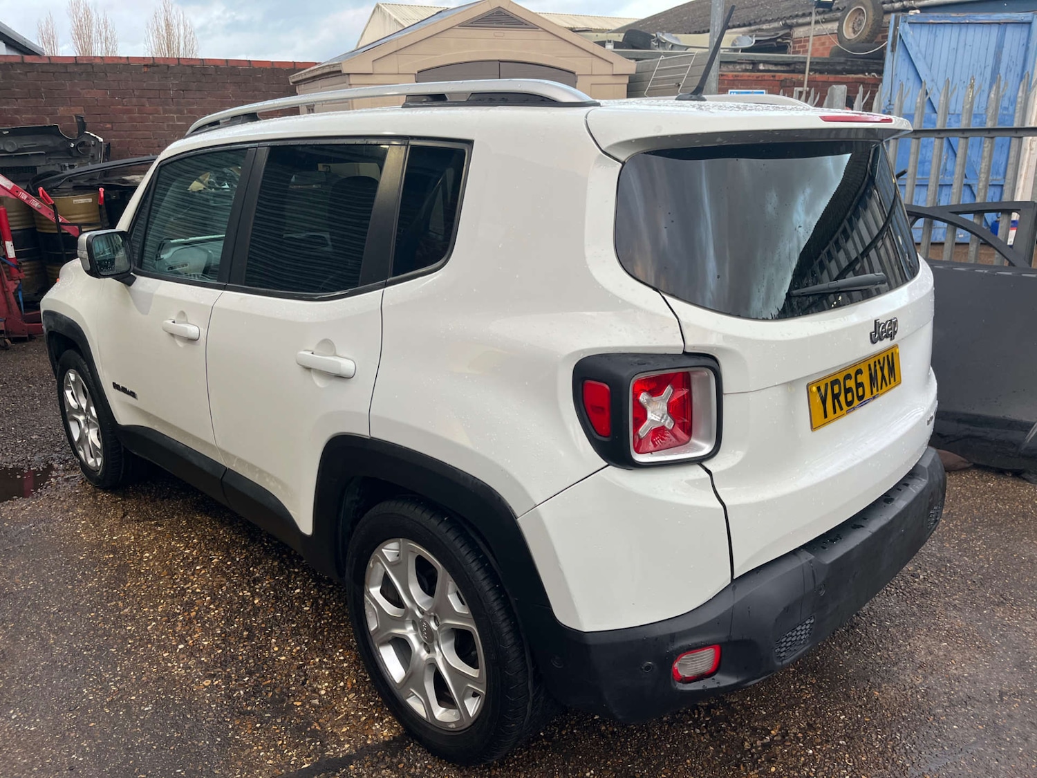 Used Jeep Renegade 2016 for sale - 78165479: Photo 2