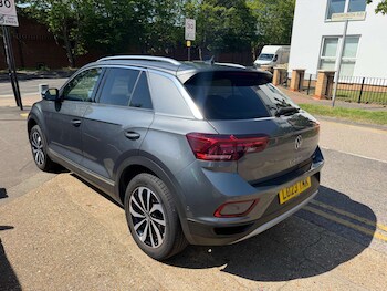 Used Volkswagen T-Roc 2023 for sale - 78458920: Photo