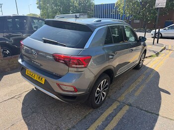 Used Volkswagen T-Roc 2023 for sale - 78458920: Photo