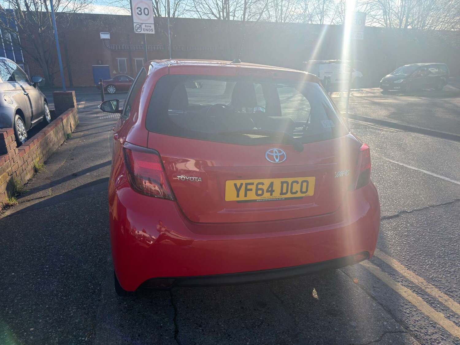 Used Toyota Yaris 2014 for sale - 77813649: Photo 4