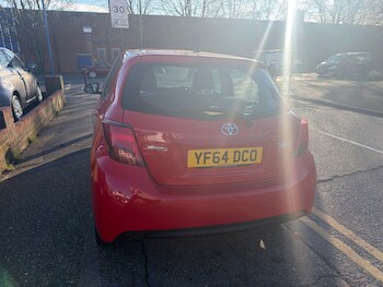 Used Toyota Yaris 2014 for sale - 77813649: Photo