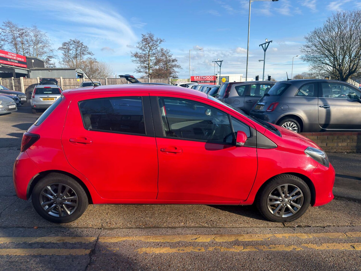 Used Toyota Yaris 2014 for sale - 77813649: Photo 6