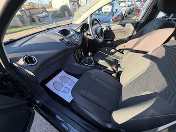 Used Ford Fiesta 2015 for sale - 77639608: Photo