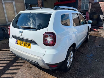 Used Dacia Duster 2018 for sale - 79586335: Photo