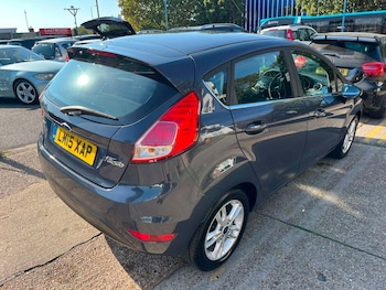 Used Ford Fiesta 2015 for sale - 79525098: Photo