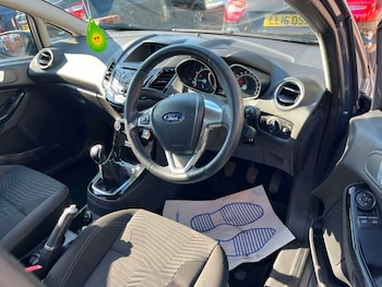 Used Ford Fiesta 2015 for sale - 79525098: Photo
