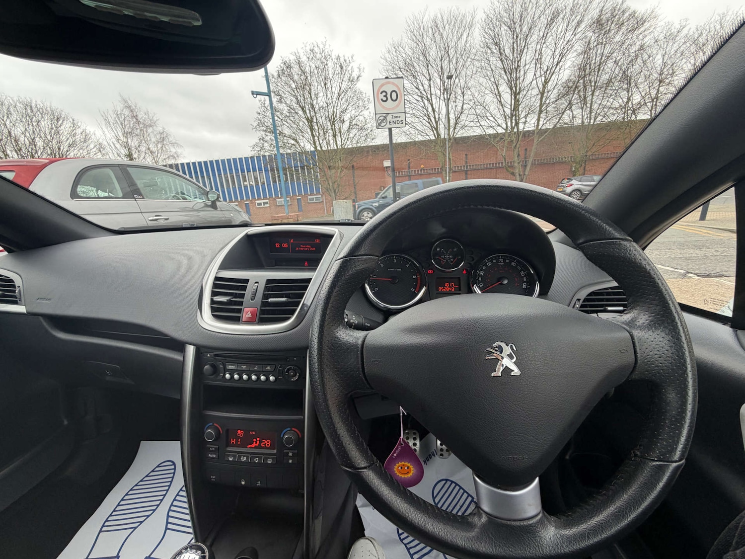 Used Peugeot 207 2012 for sale - 77789724: Photo 10