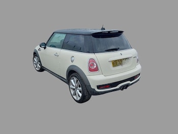 MINI Hatch feature image