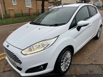 Used Ford Fiesta 2014 for sale - 76507207: Photo