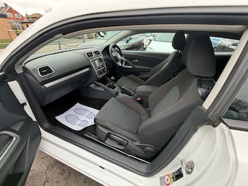 Used Volkswagen Scirocco 2013 for sale - 77639574: Photo