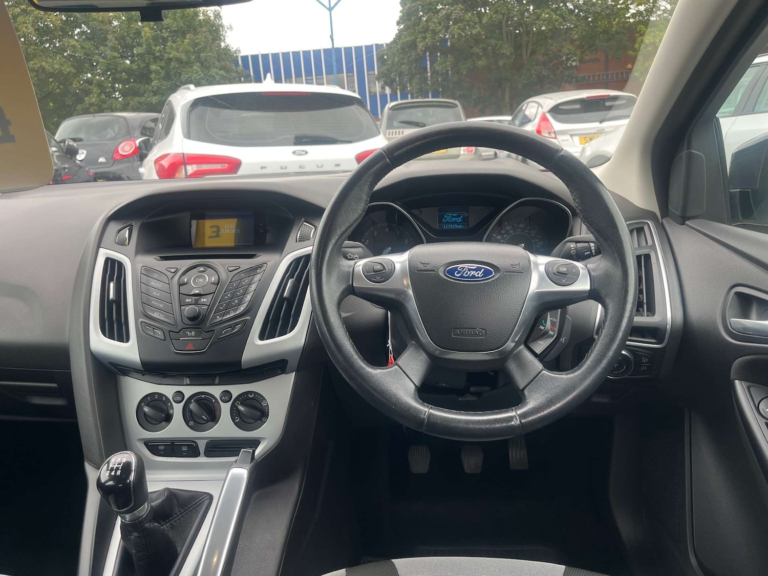 Used Ford Focus 2011 for sale - 76601368: Photo 9