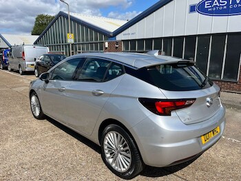 Used Vauxhall Astra 2017 for sale - 79165246: Photo