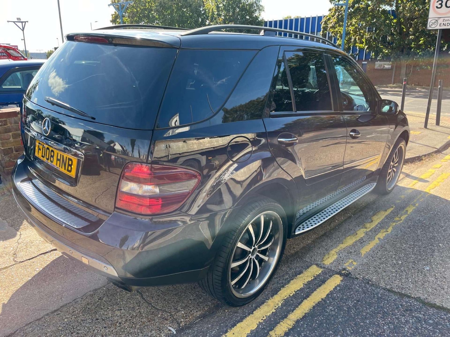 Used Mercedes-Benz M Class 2008 for sale - 76363655: Photo 2