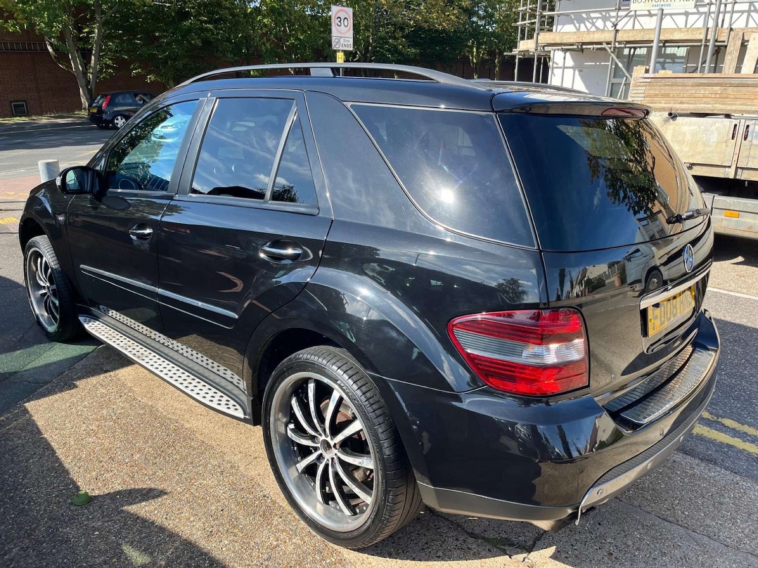 Used Mercedes-Benz M Class 2008 for sale - 76363655: Photo 4