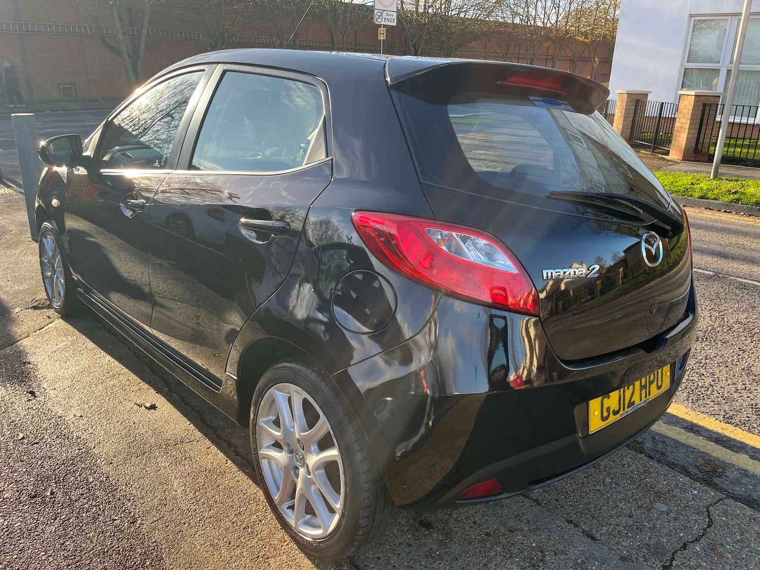 Used Mazda Mazda2 2012 for sale - 76726113: Photo 6