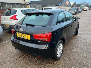 Used Audi A1 2011 for sale - 77594832: Photo