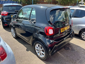 Used smart fortwo 2017 for sale - 79301017: Photo