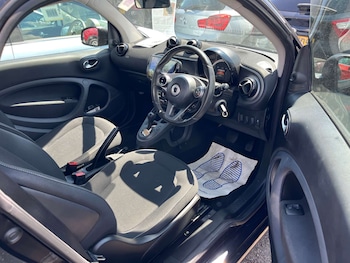Used smart fortwo 2017 for sale - 79301017: Photo