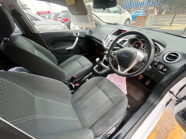 Used Ford Fiesta 2011 for sale - 76266407: Photo 11