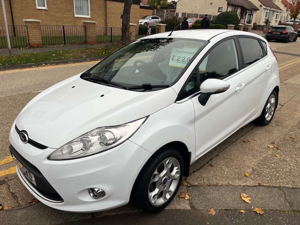 Used Ford Fiesta 2011 for sale - 76266407: Photo 3