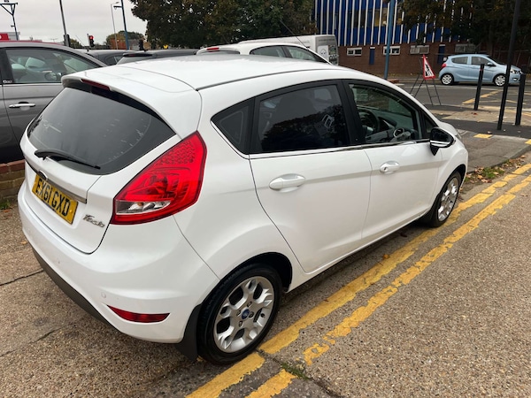 Used Ford Fiesta 2011 for sale - 76266407: Photo 8