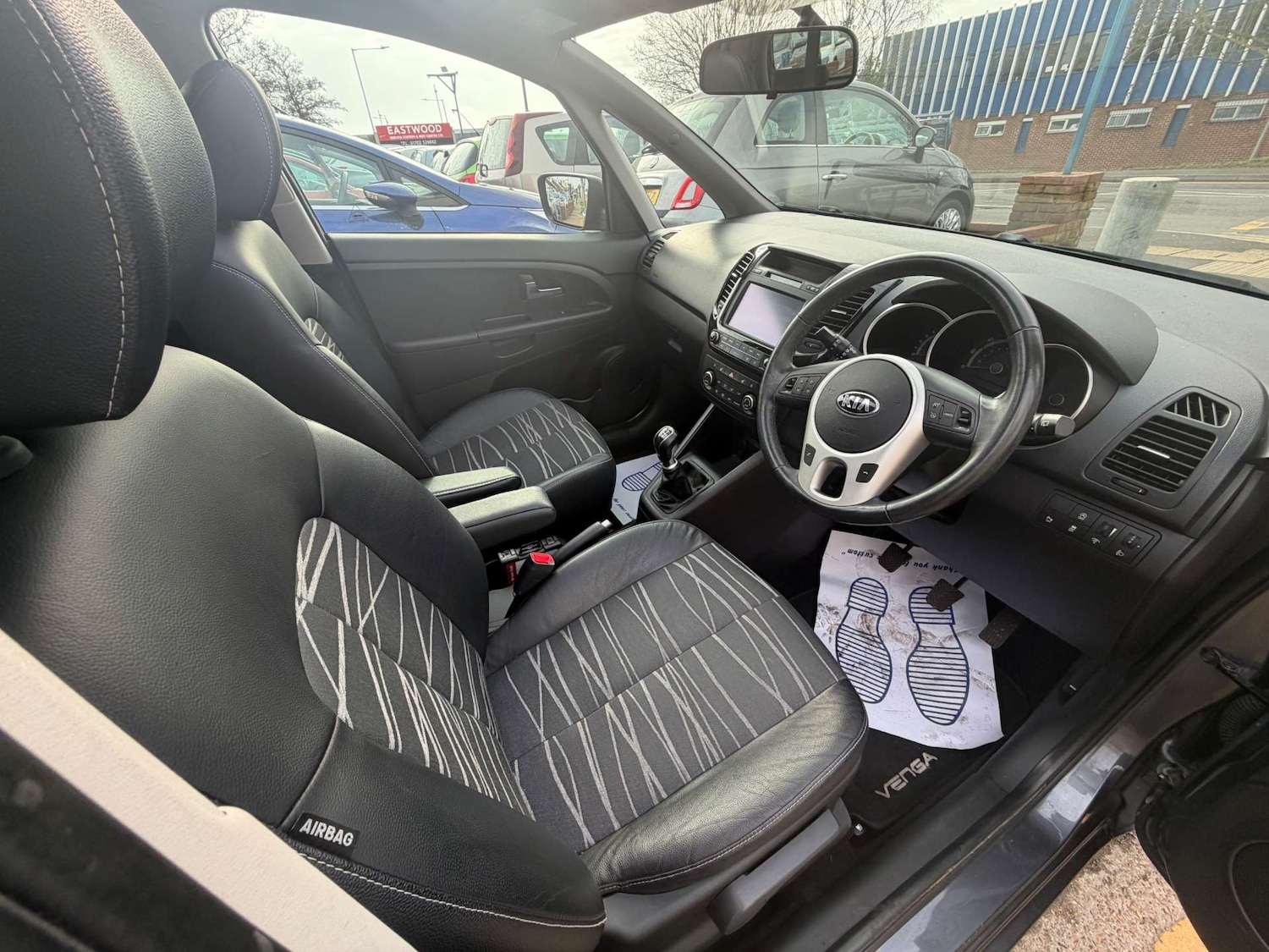 Used Kia Venga 2015 for sale - 77639575: Photo 10