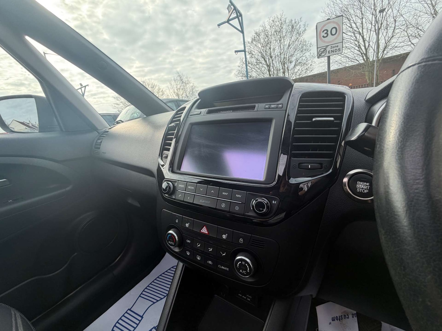 Used Kia Venga 2015 for sale - 77639575: Photo 12