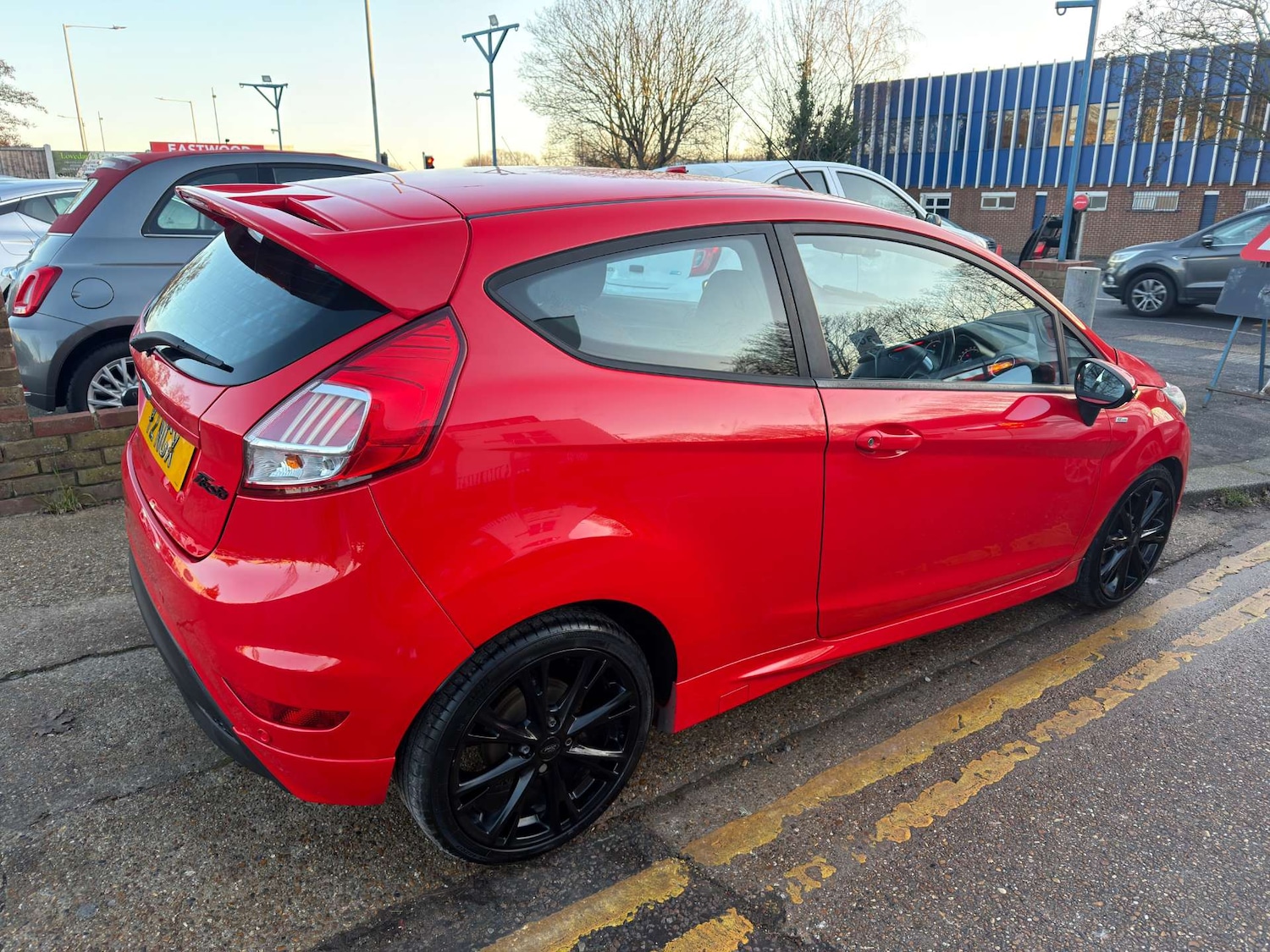 Used Ford Fiesta 2017 for sale - 77070813: Photo 2