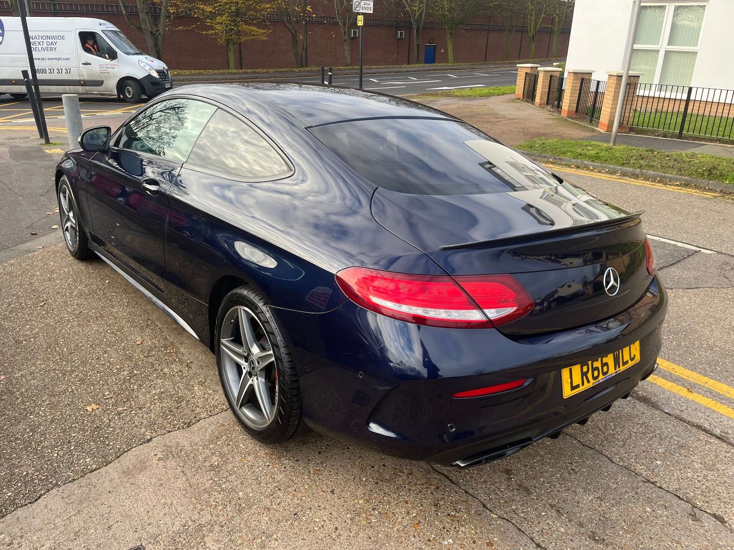 Used Mercedes-Benz C Class 2016 for sale - 76278057: Photo 2