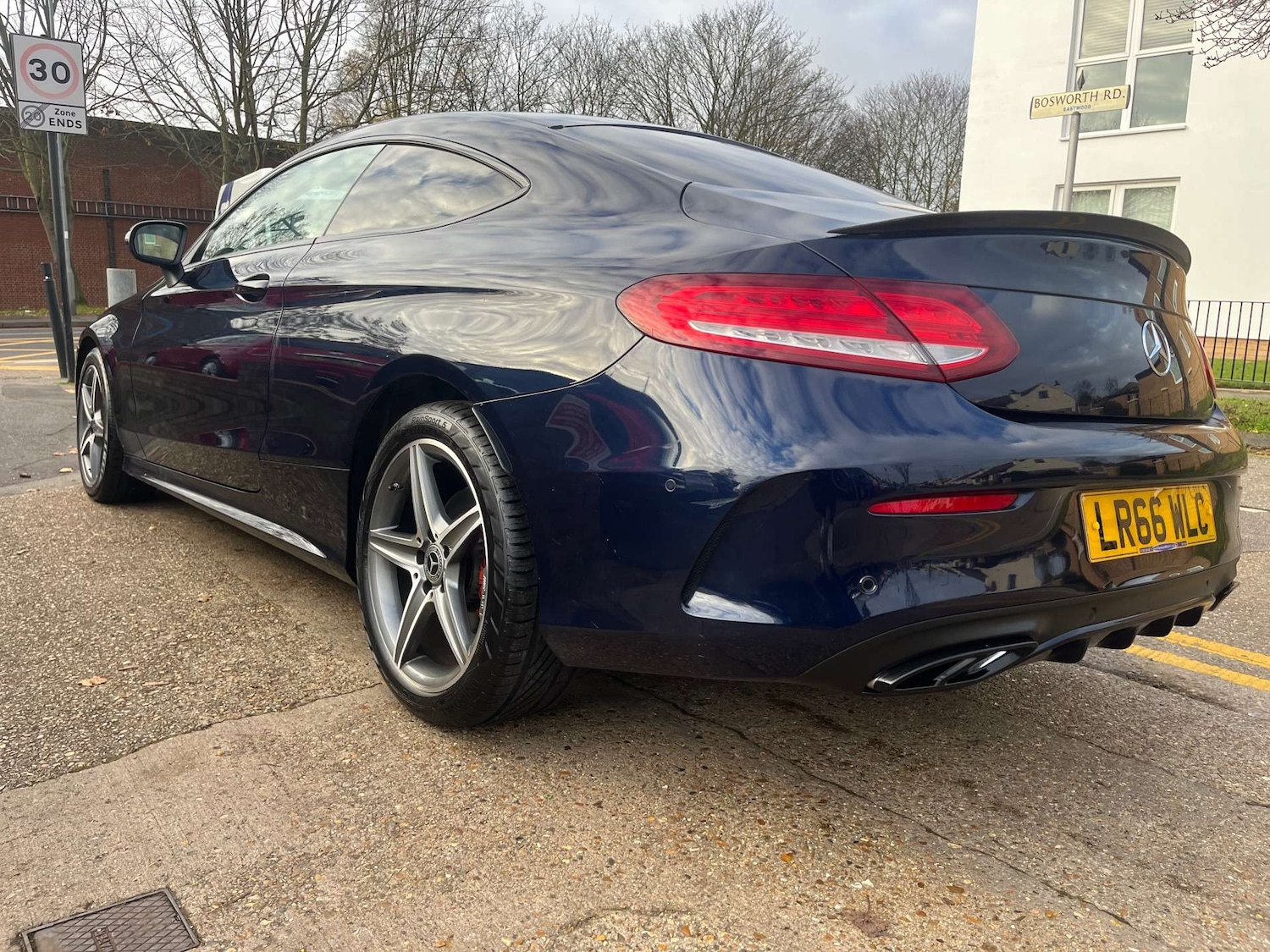 Used Mercedes-Benz C Class 2016 for sale - 76278057: Photo 4