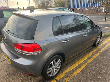 Used Volkswagen Golf 2009 for sale - 77378367: Photo